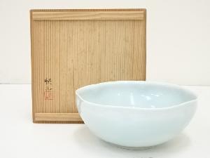 快山窯造　青白磁唐草鉢（共箱）